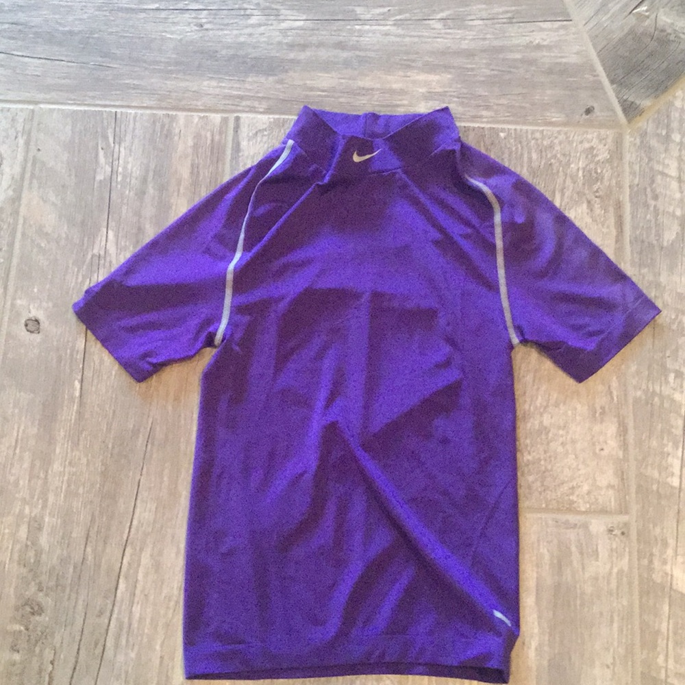 Nike kids shirt sleeve athletic shirt